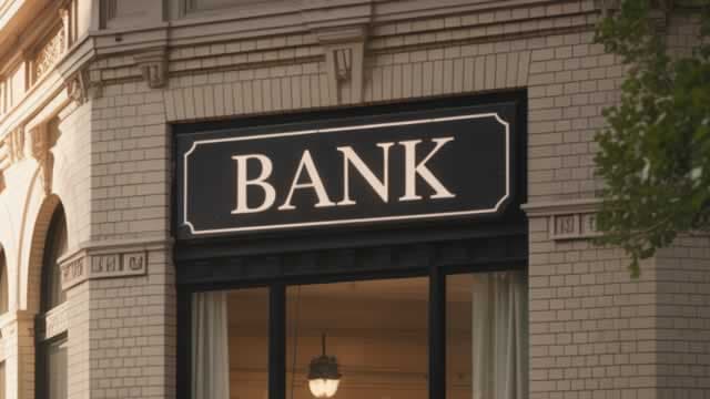 Monte dei Paschi's board to challenge CEO's role, sources say