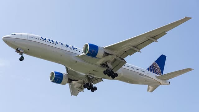 United Airlines Just Had Its Best Ever Day of Bookings. There's Hope Amid Fuel Fears.