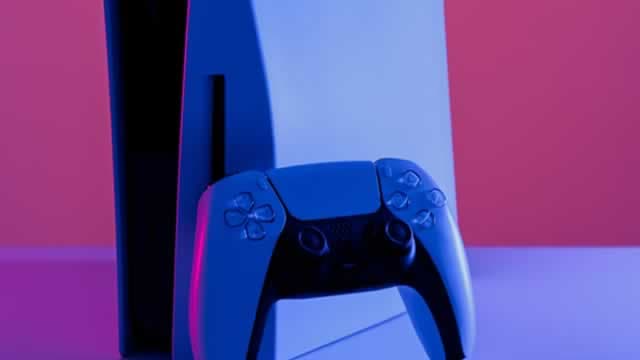 Sony forecasts 11% rise in annual profit but lower sales