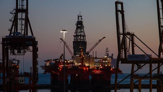 Saudi Arabia may lower June oil prices to Asia from record levels