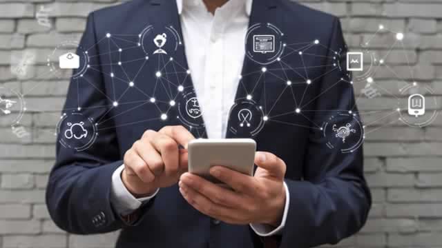 Cognizant forecasts annual revenue above estimates