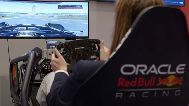 Oracle reports earnings beat as cloud revenue jumps 44%