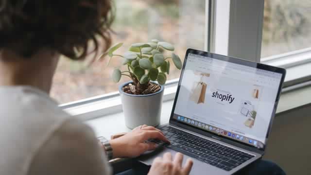 Shopify to bar vapes as U.S. authorities crack down on illegal industry