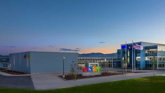 EBay forecasts first-quarter revenue above estimates