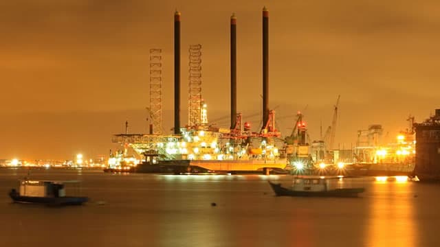 Oil prices move back to multi-month highs as Iran war disrupts supply